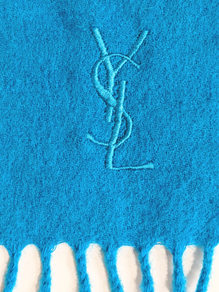 Yves Saint Laurent Echarpe vintage en laine turquoise