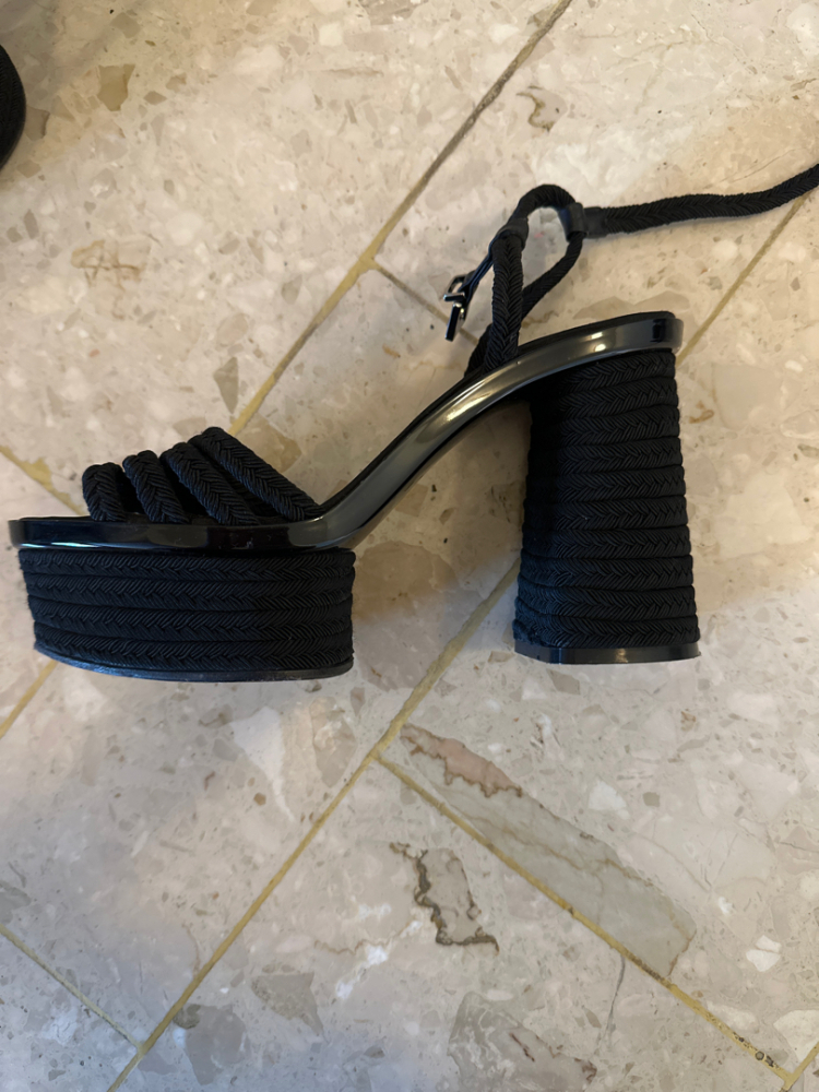 Emporio Armani Talons