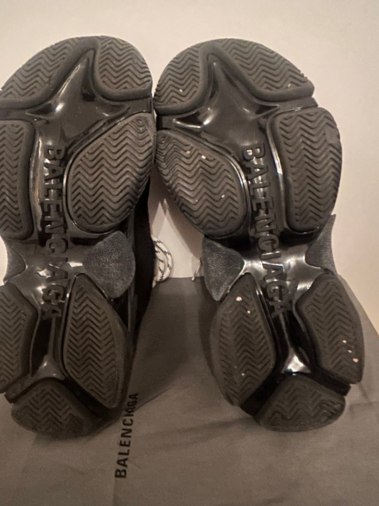 Balenciaga Triple S