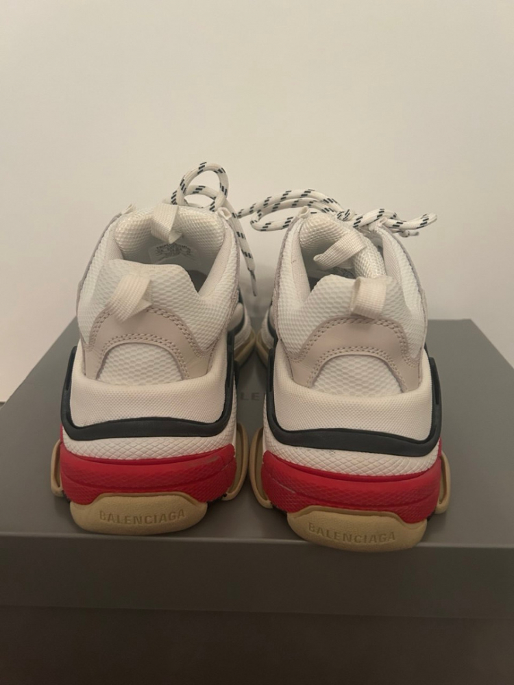 Balenciaga Triple S