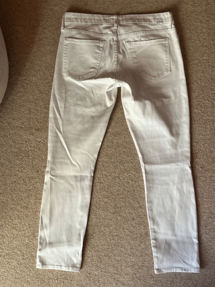 Mother The looker crop