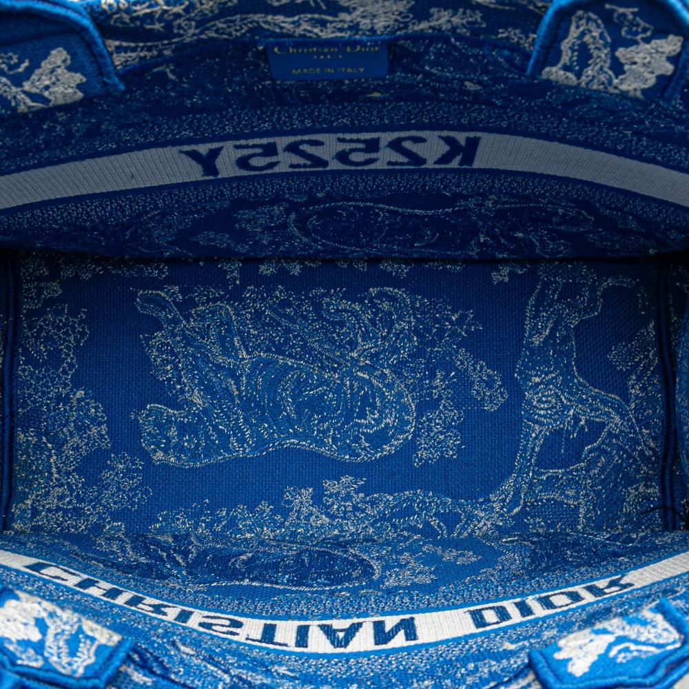 Christian Dior B Dior Blue Canvas Fabric Medium Embroidered Dioriviera Toile De Jouy Book Tote Italy