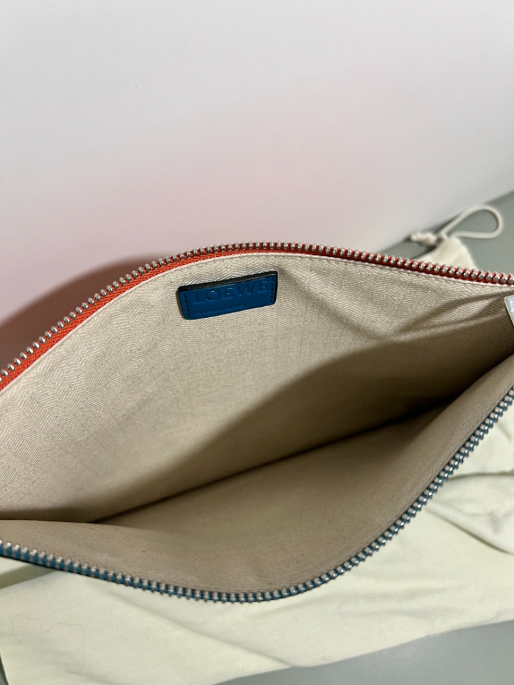 Loewe T Pouch
