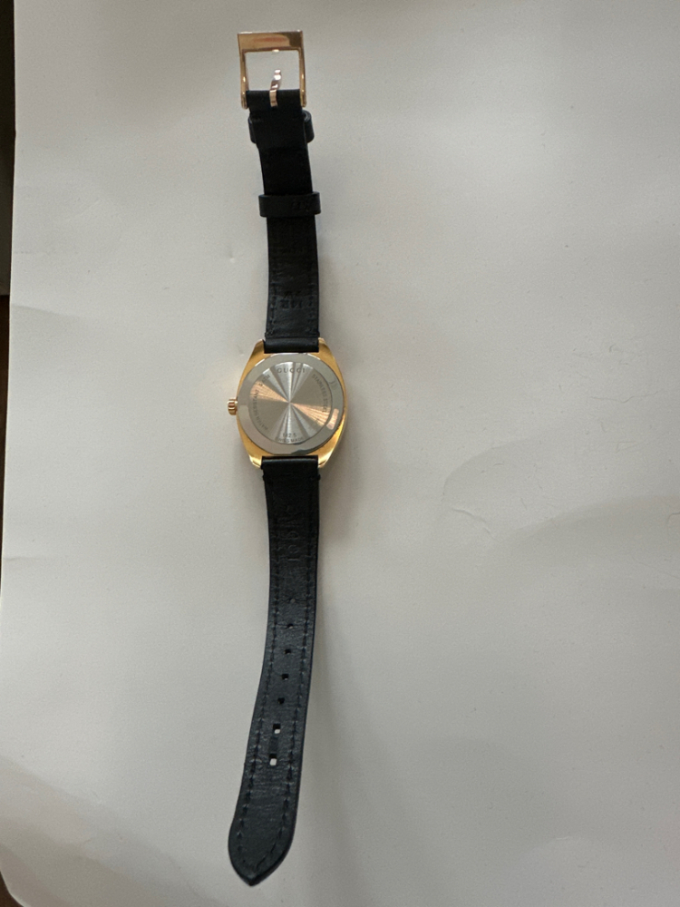 Gucci Uhr mit goldenem 