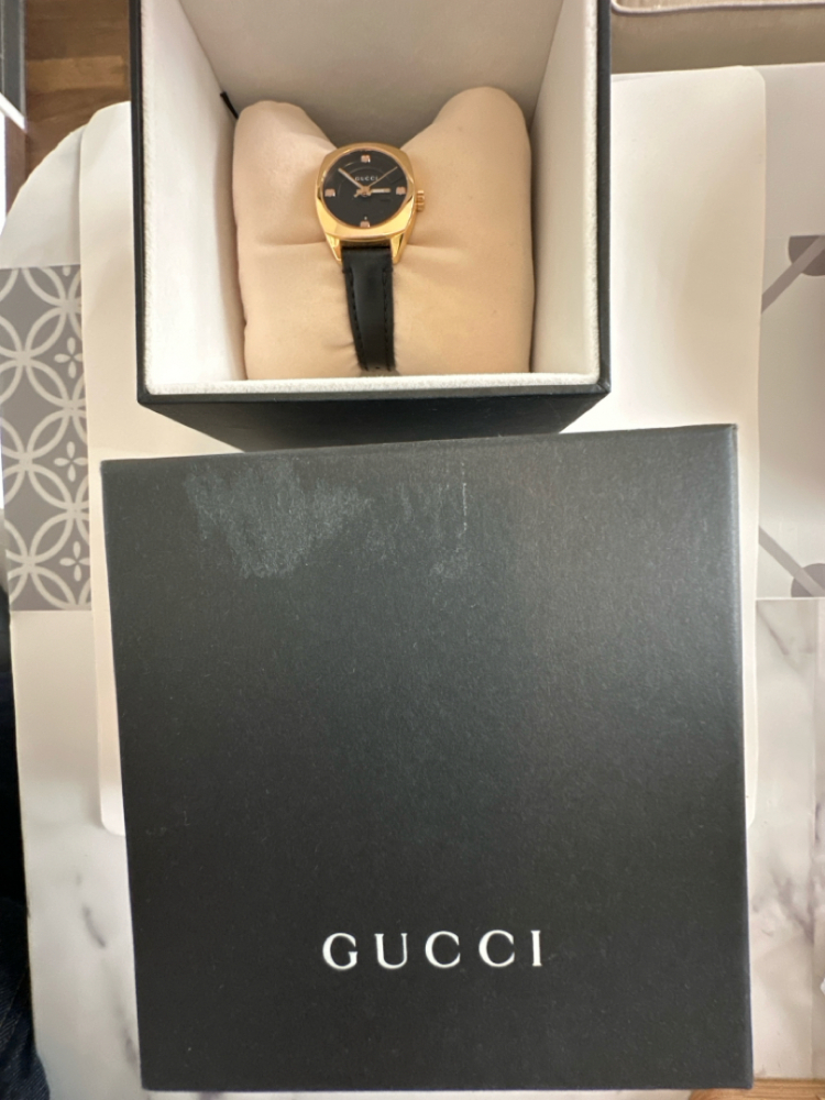 Gucci Uhr mit goldenem 
