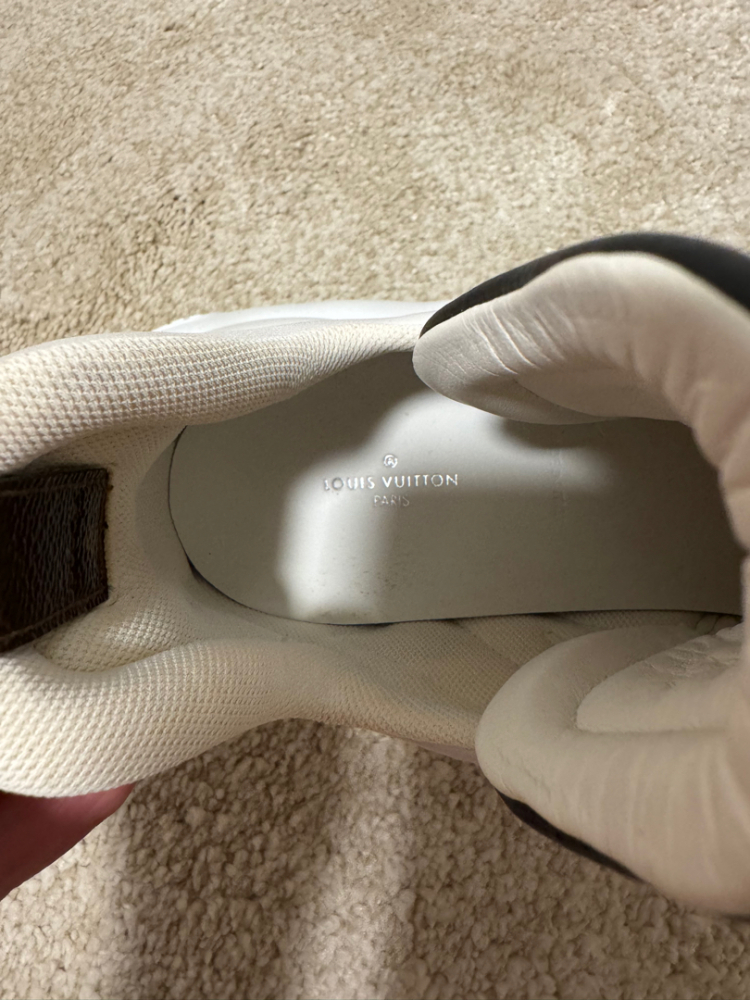 Louis Vuitton Baskets en cuir Archlight