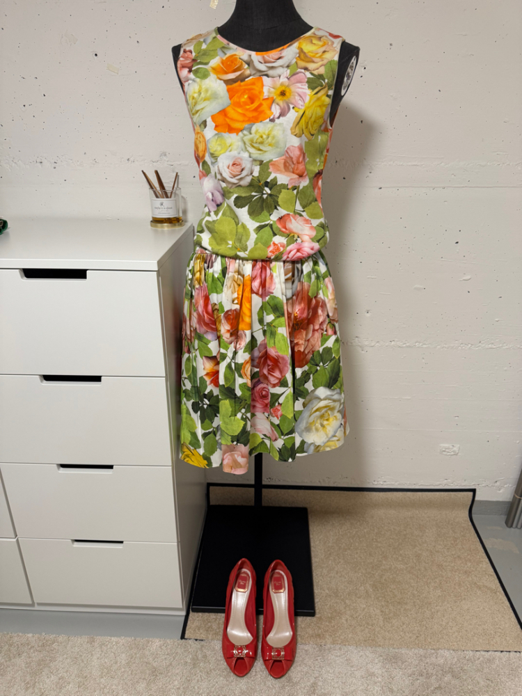 Blumarine Ensemble composé d'une jupe, d'un top sans manches et d'un cardigan