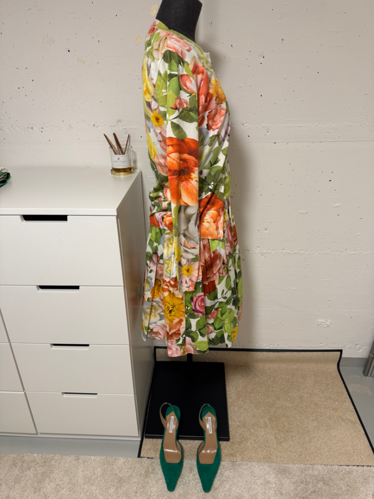 Blumarine Ensemble composé d'une jupe, d'un top sans manches et d'un cardigan