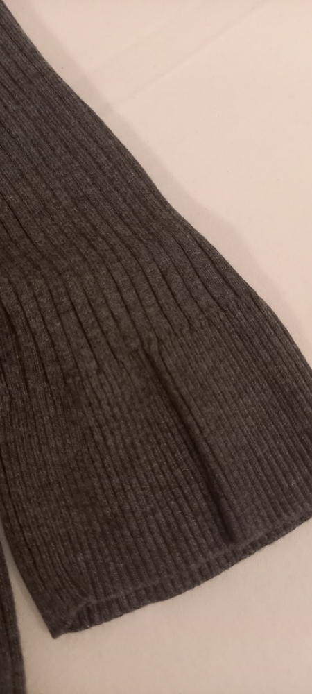 DKNY Col roulé  manches courtes