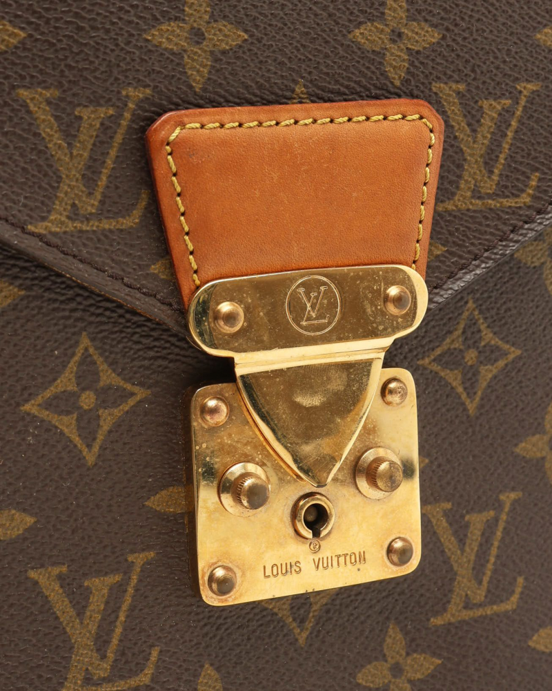 Louis Vuitton Monogram Mark Folder