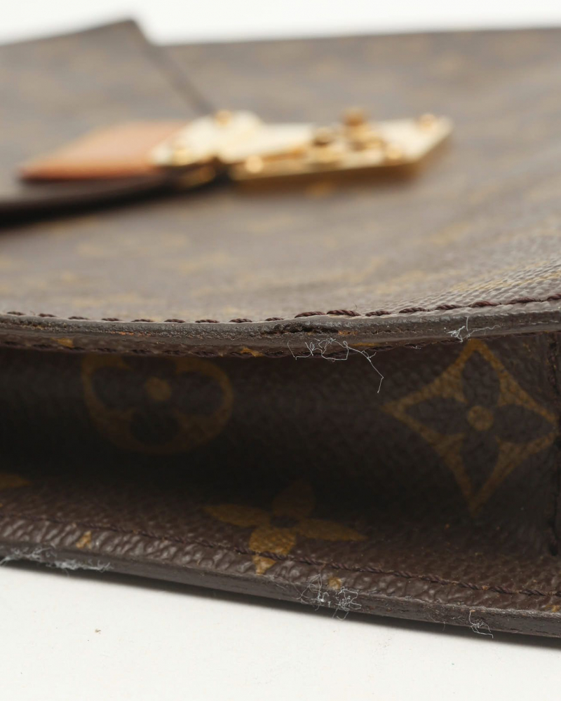 Louis Vuitton Monogram Mark Folder