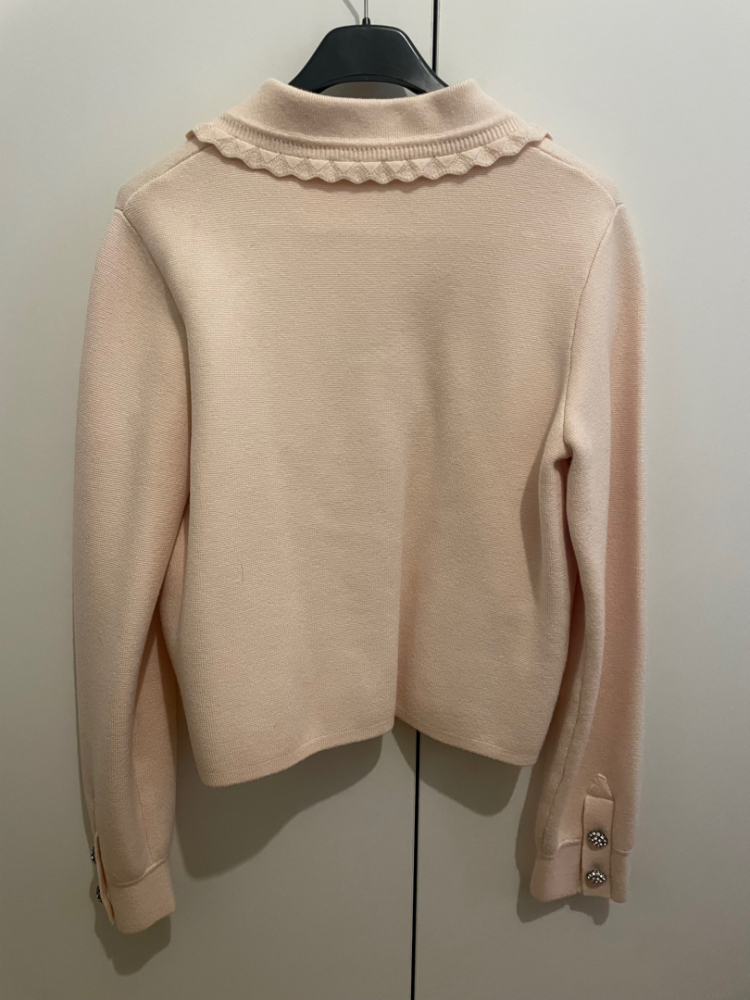 Tara Jarmon Strickjacke mit Schmuckknöpfen