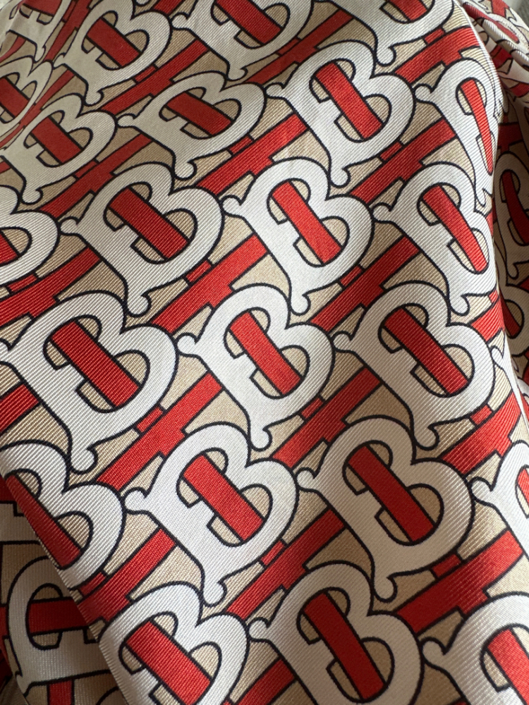 Burberry Seidenhemd mit Muster B