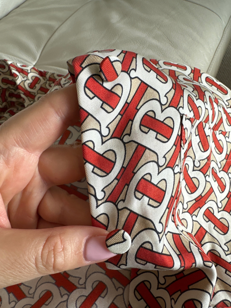 Burberry Seidenhemd mit Muster B