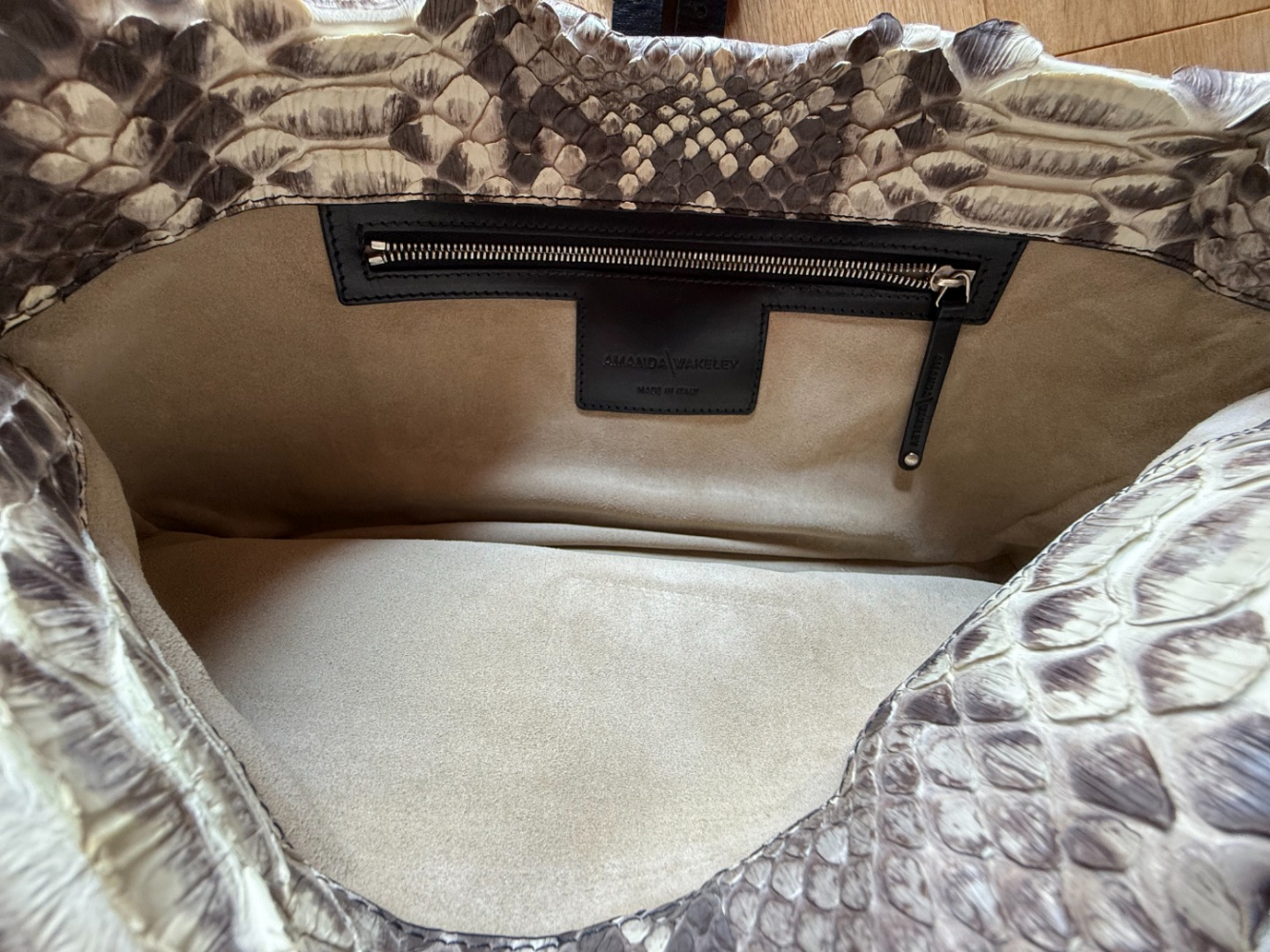 Amanda Wakeley Belle pochette, rare et polyvalente