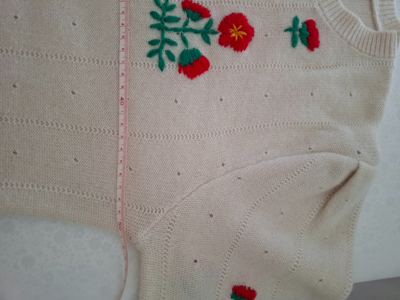 Gucci Luxuriöser Pullover aus bestickter Wolle