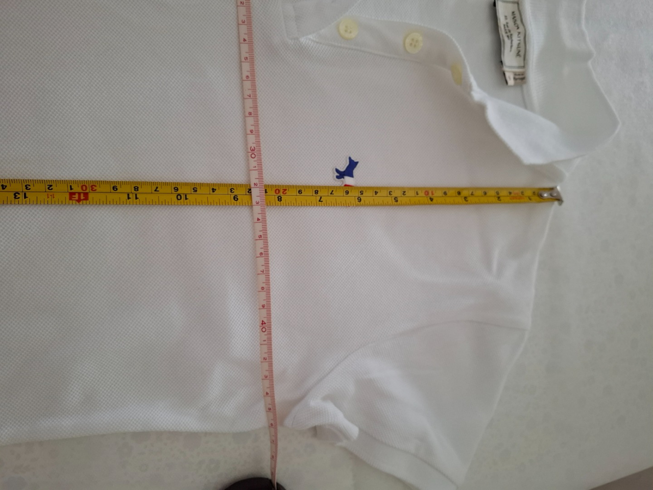 Maison Kitsuné Poloshirt mit Babyfuchs in Weiß