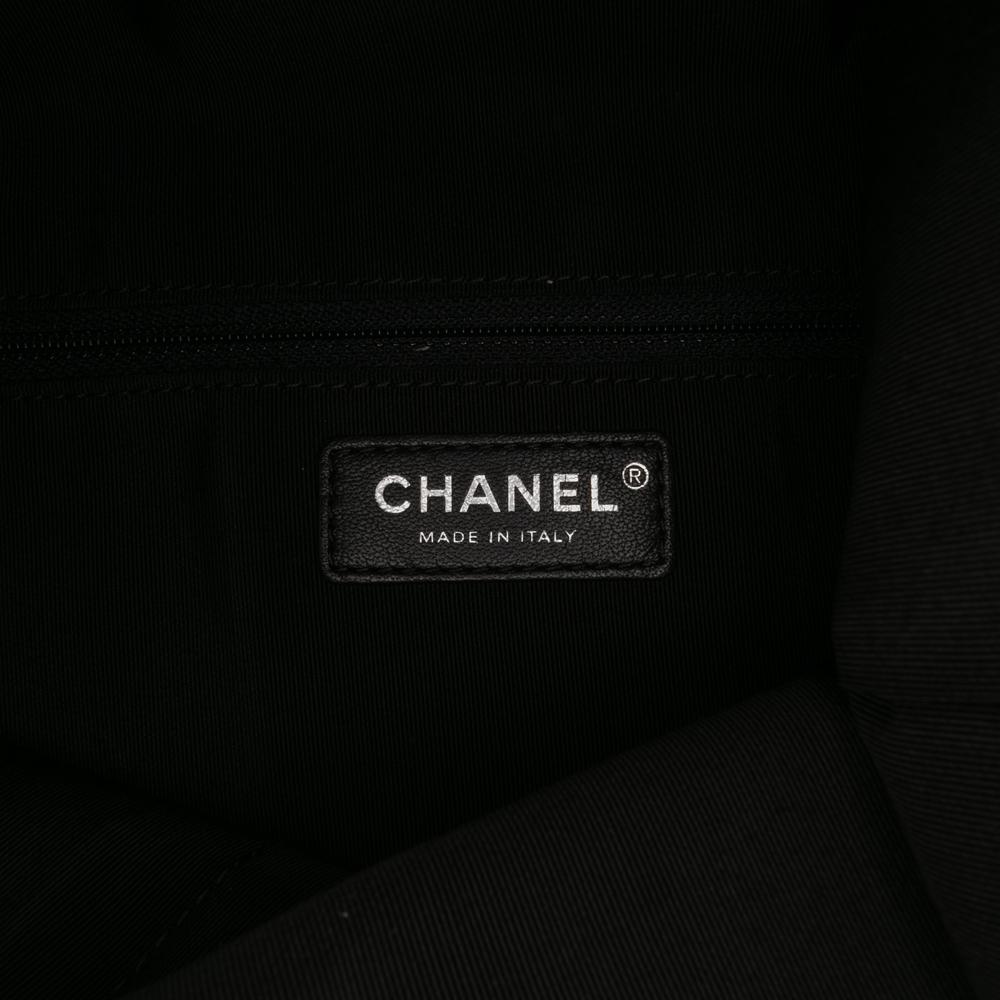 Chanel AB Chanel Black Lambskin Leather Leather CC Quilted Lambskin Grip Clutch Italy