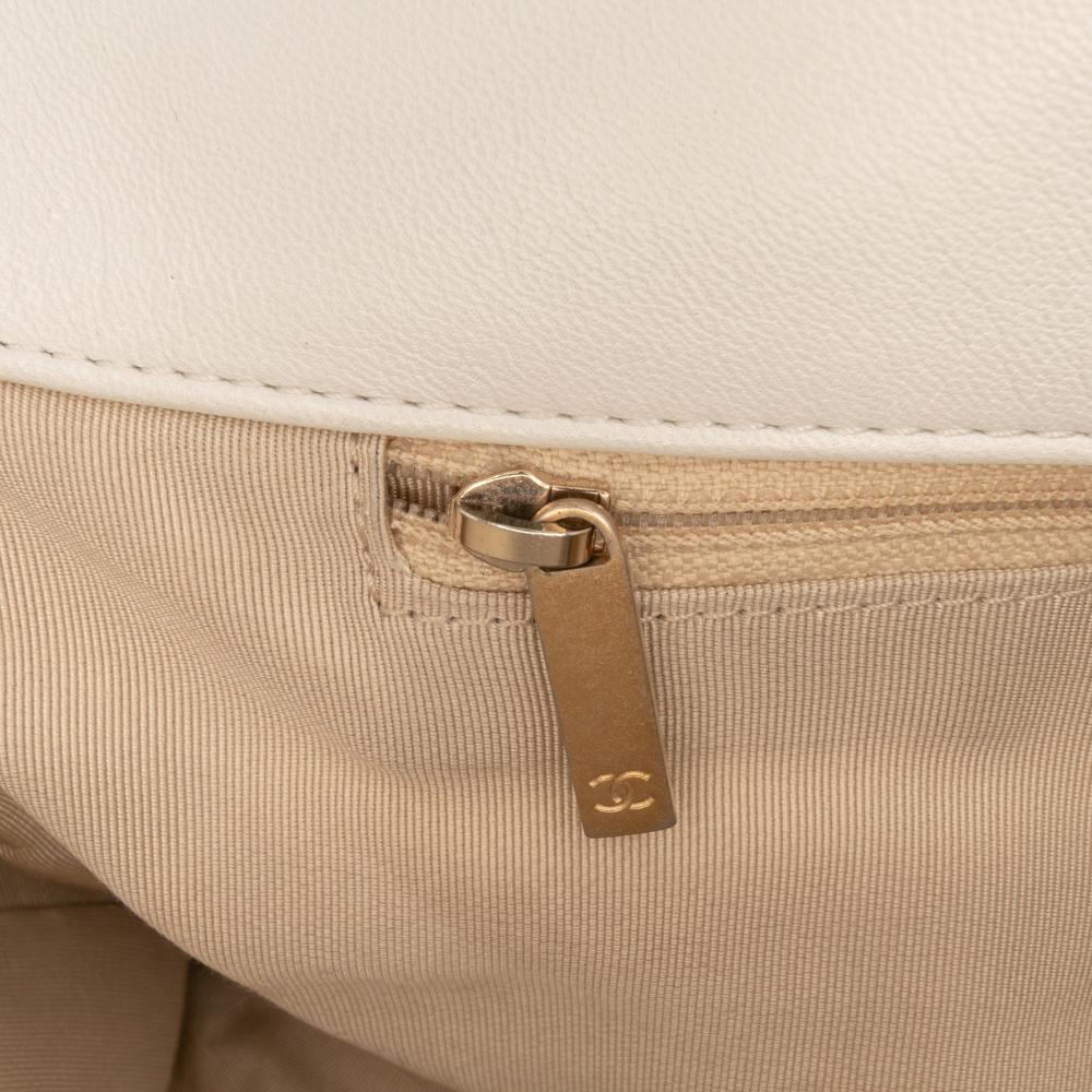 Chanel B Chanel White Off White Lambskin Leather Leather Maxi Lambskin 19 Flap Italy