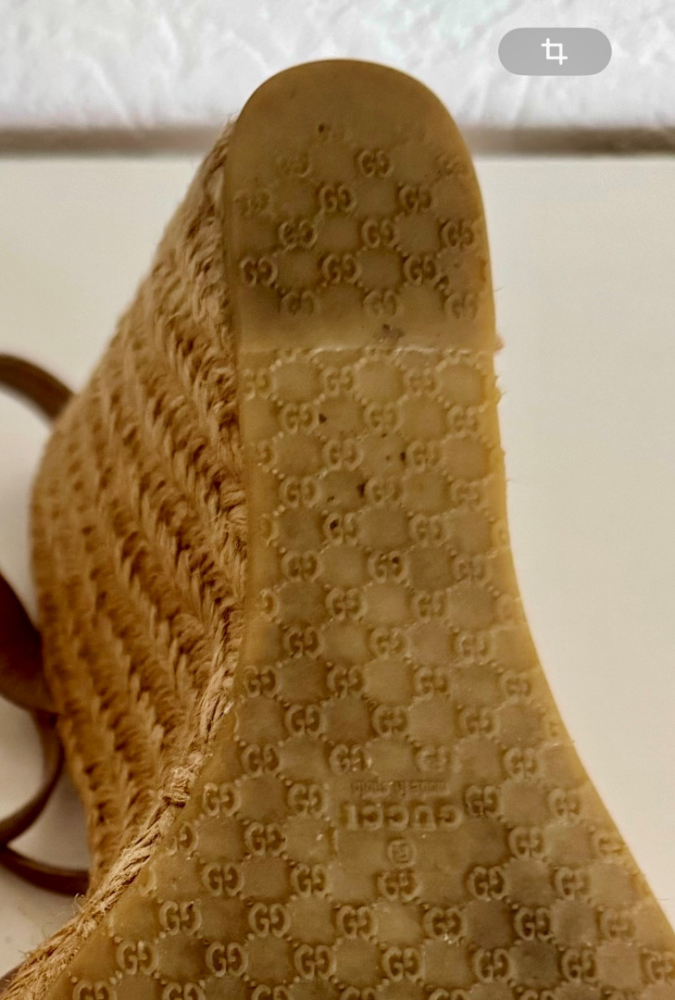 Gucci Leather sandals