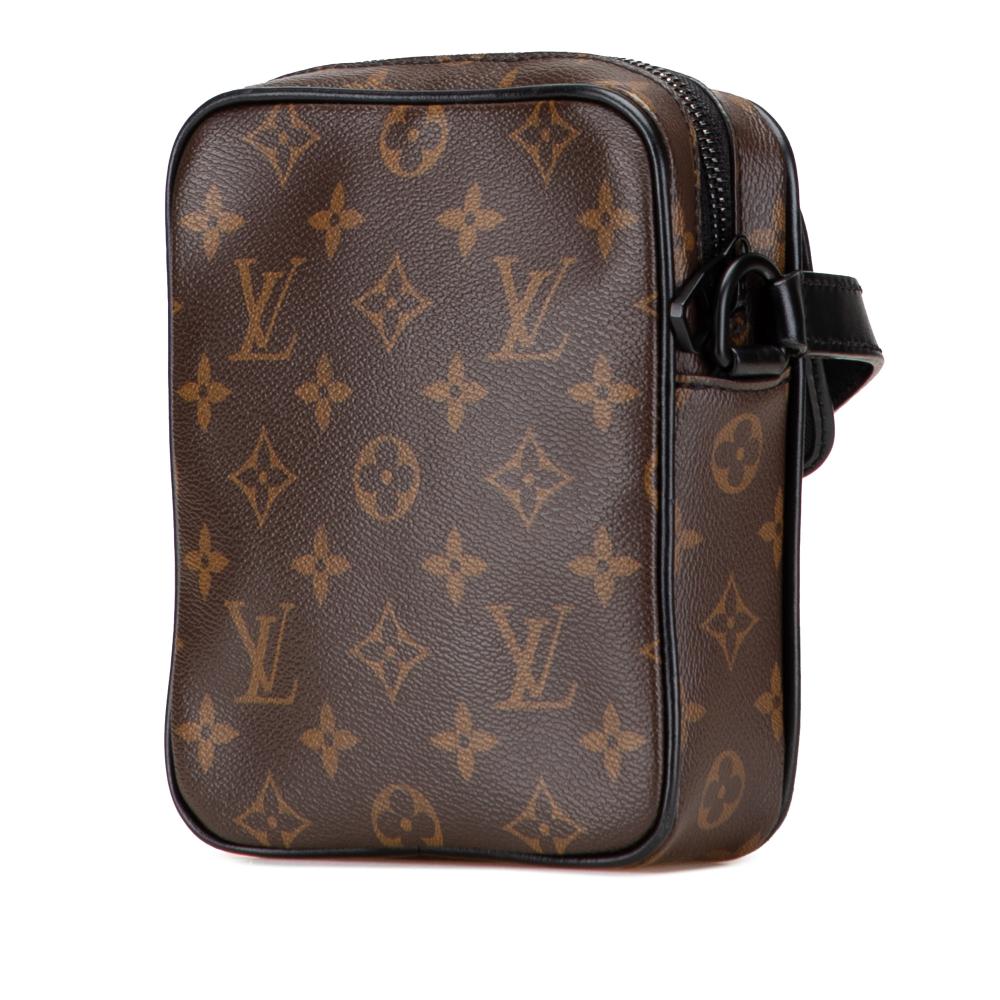 Louis Vuitton B Louis Vuitton Brown Monogram Canvas Fabric Monogram Macassar Christopher Wearable France