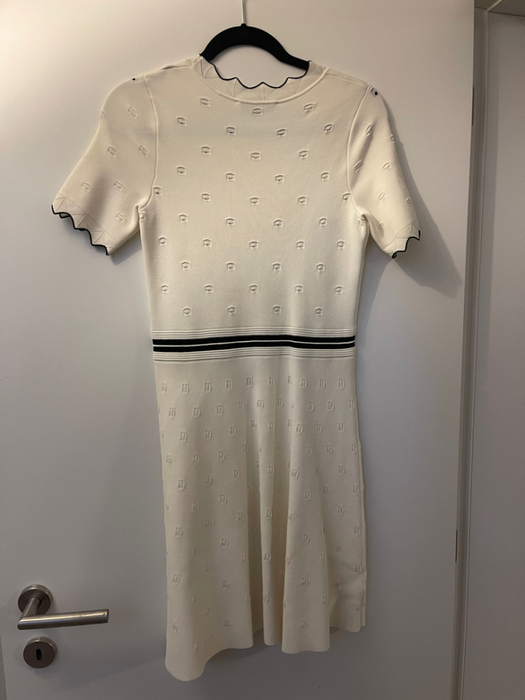 Sandro Black and white