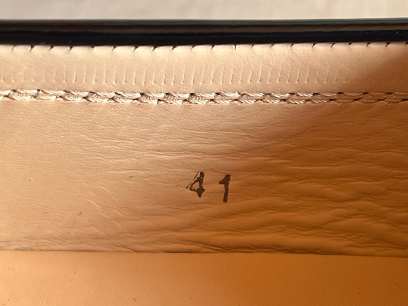 Tod's Lack / Schuhgröße 41