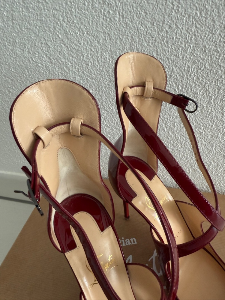 Christian Louboutin Marlenarock 100 Patent R106 Carmin