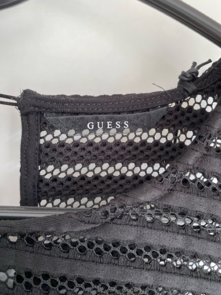 Guess Petite robe noire