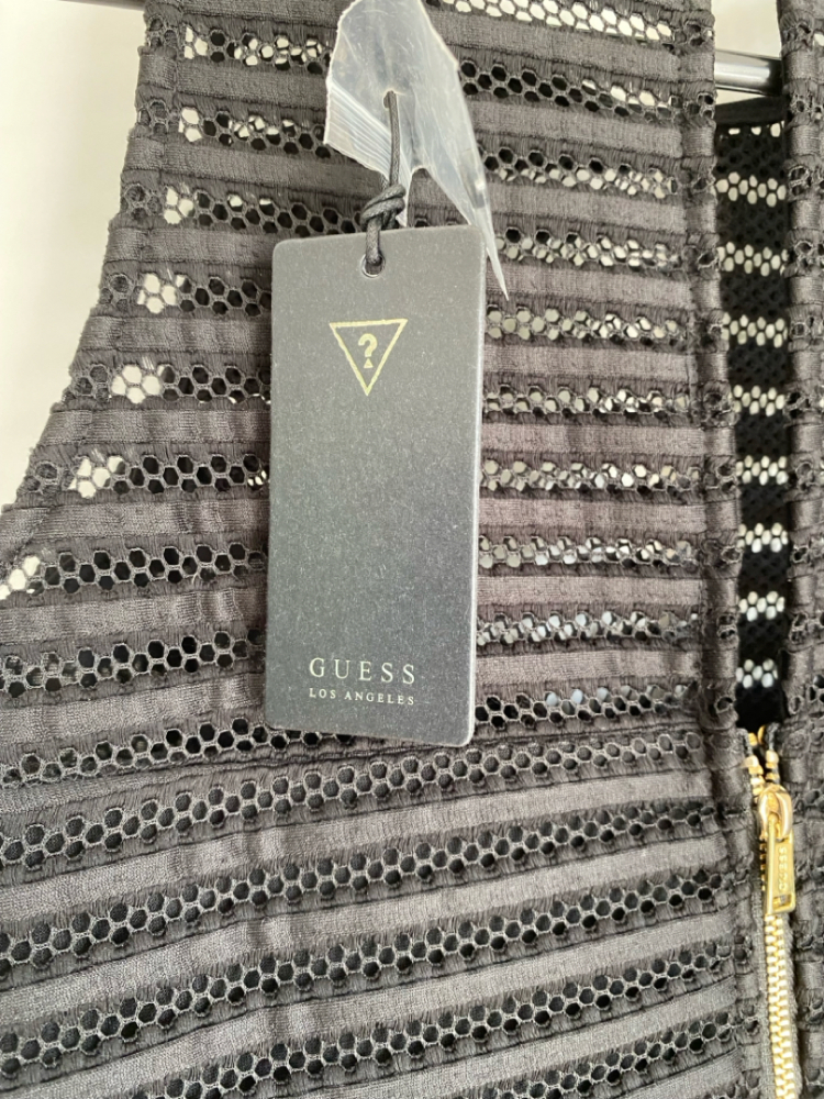 Guess Petite robe noire