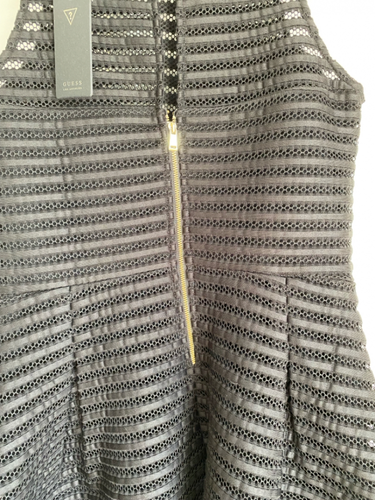 Guess Petite robe noire