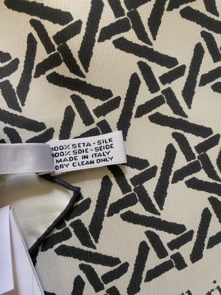 Christian Dior SILK FOULARD Cannage Dior