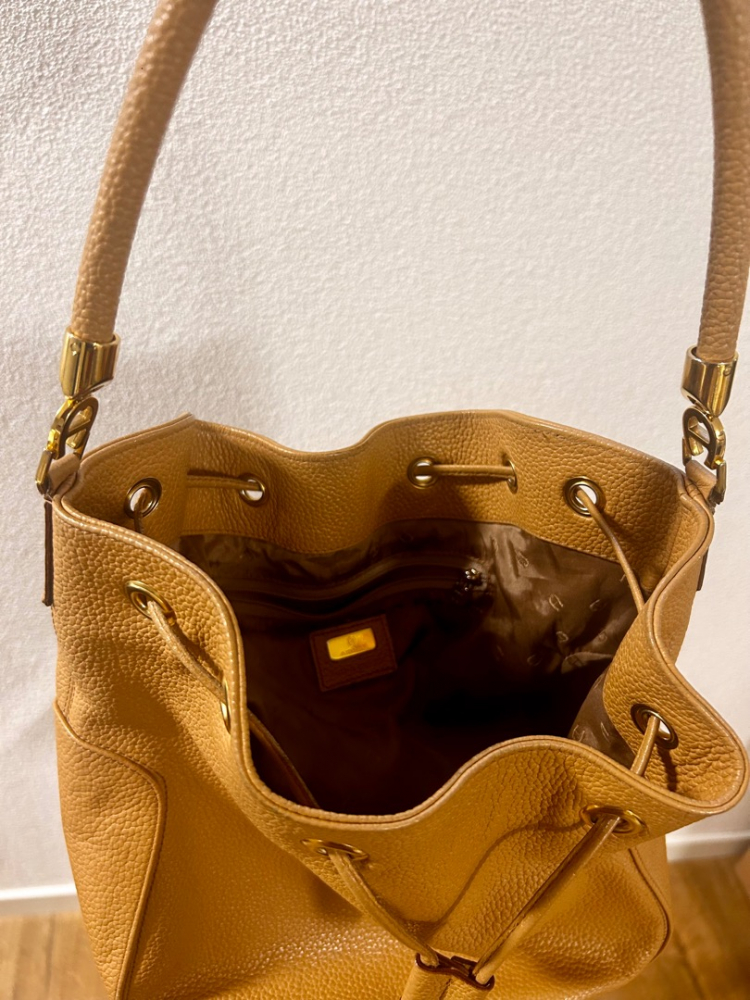 Aigner Hand- oder Schultertasche