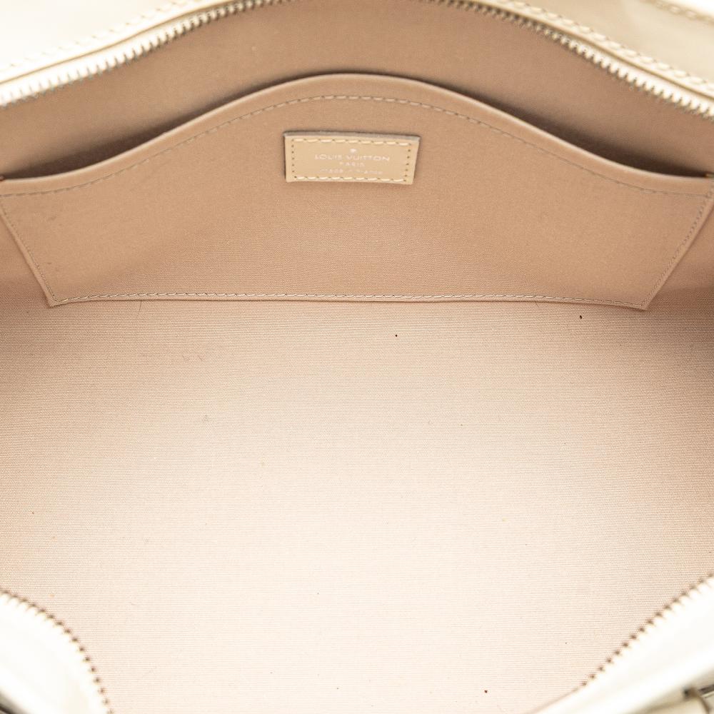 Louis Vuitton B Louis Vuitton White Ivory Epi Leather Leather Epi Madeleine PM France