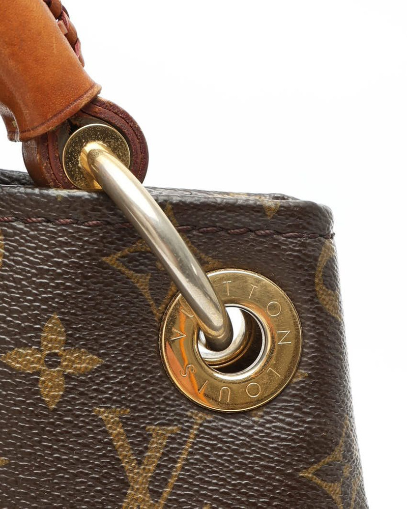 Louis Vuitton Monogram Artsy MM Bag