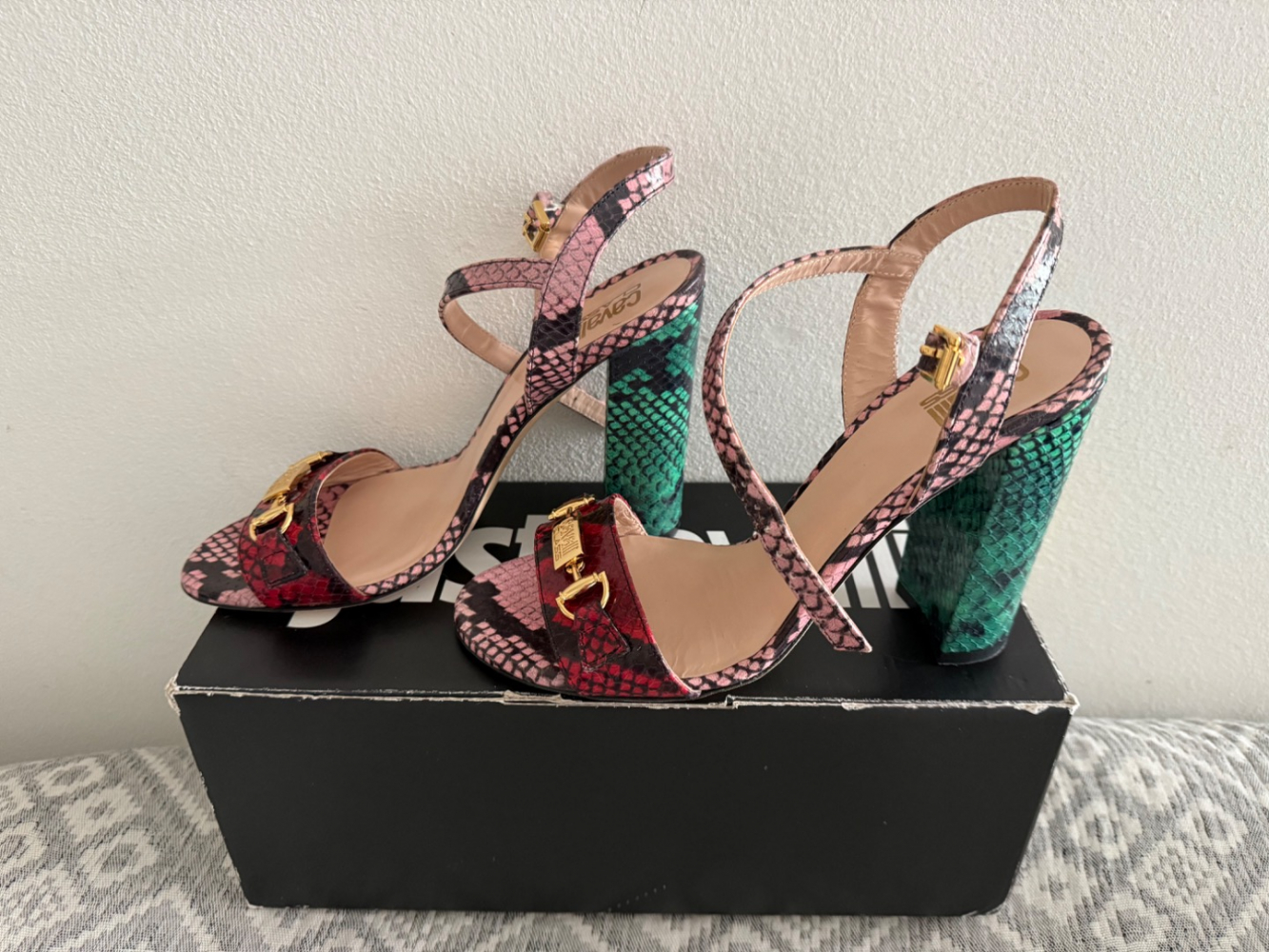 Cavalli Class Sandalen mit Schlangenprägung 37 - wie neu