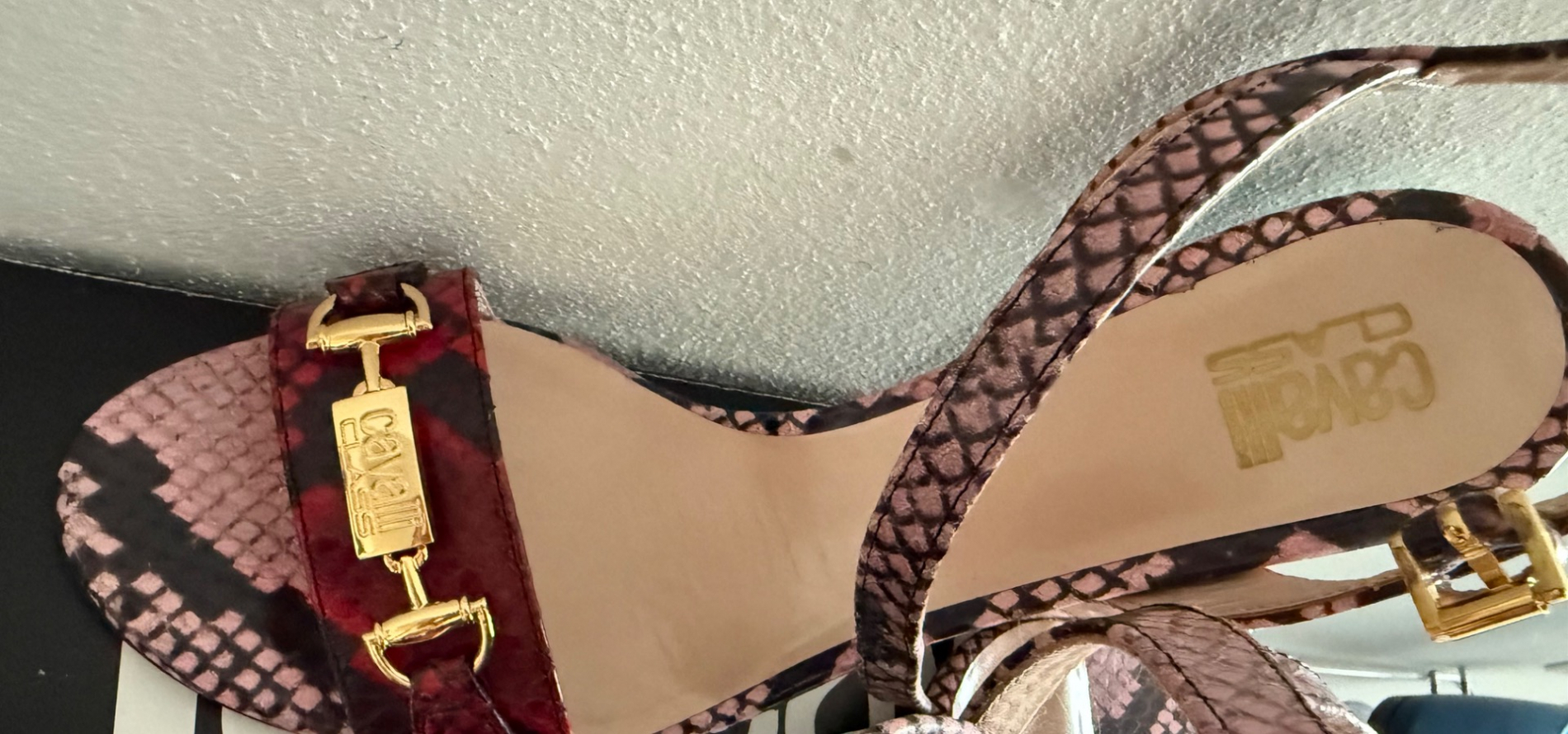 Cavalli Class Sandalen mit Schlangenprägung 37 - wie neu