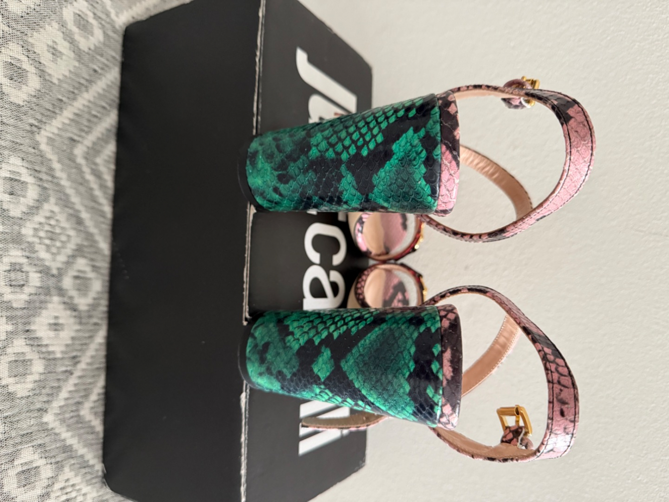 Cavalli Class Sandalen mit Schlangenprägung 37 - wie neu