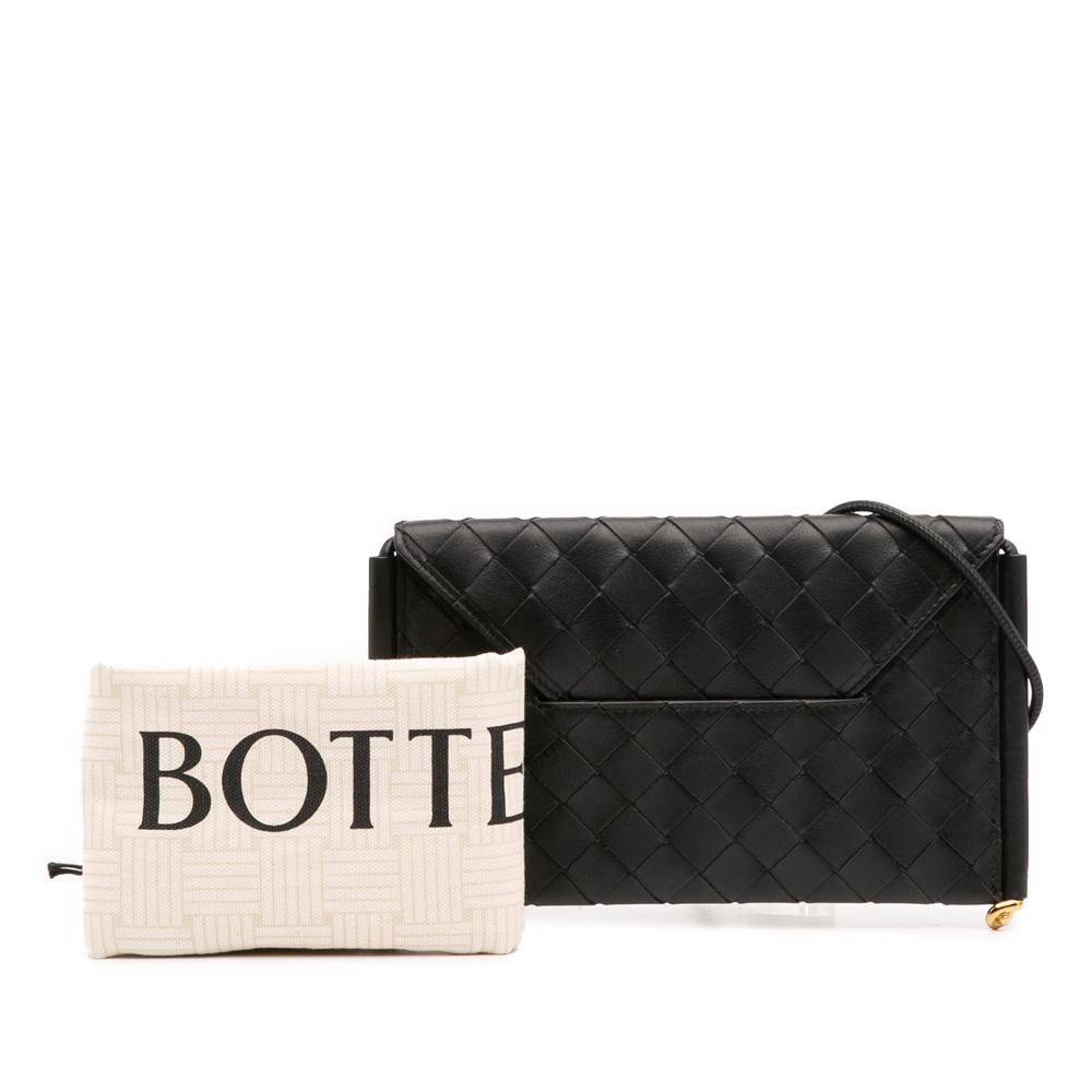 Bottega Veneta AB Bottega Veneta Black Calf Leather skin Intrecciato Solstice Phone Pouch Italy