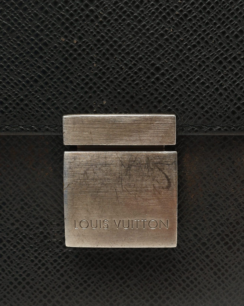 Louis Vuitton Taiga Selenga Clutch Bag