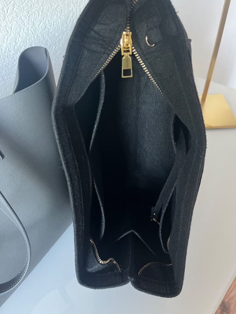 Saint Laurent Shopping tote