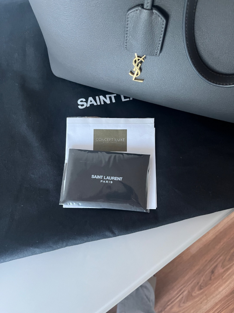 Saint Laurent Shopping tote