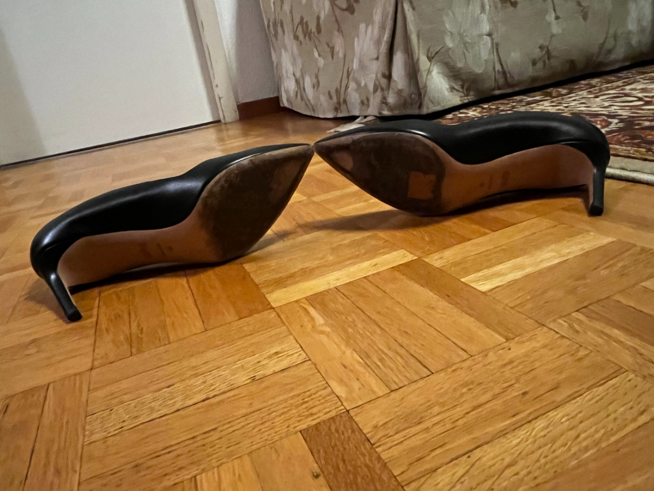 Hugo Boss Black pumps