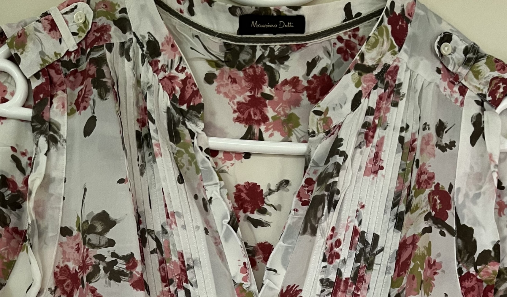 Massimo Dutti Ärmelloses Top aus geblümter Seide