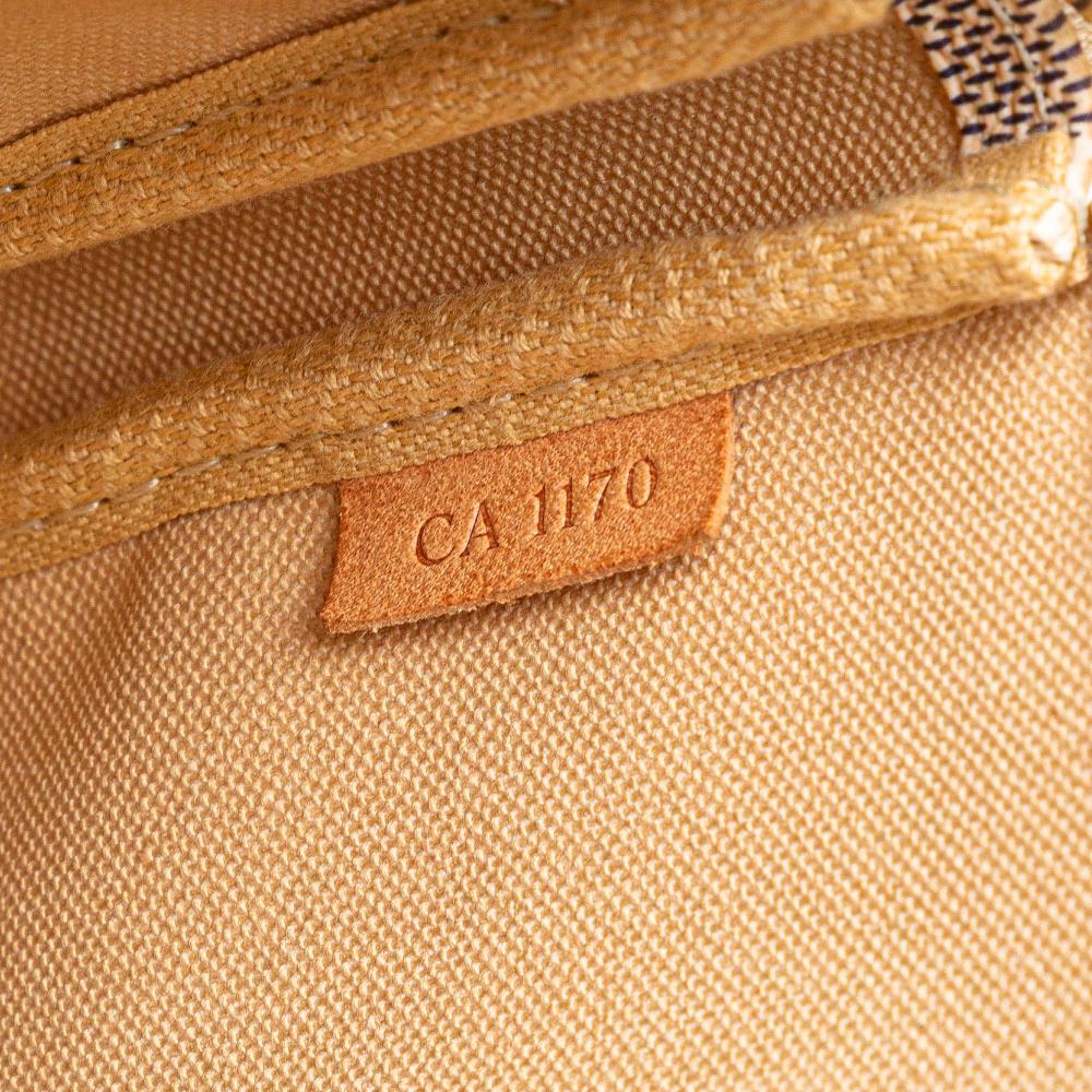 Louis Vuitton B Louis Vuitton White Damier Canvas Canvas Damier Azur Pochette Accessoires Spain