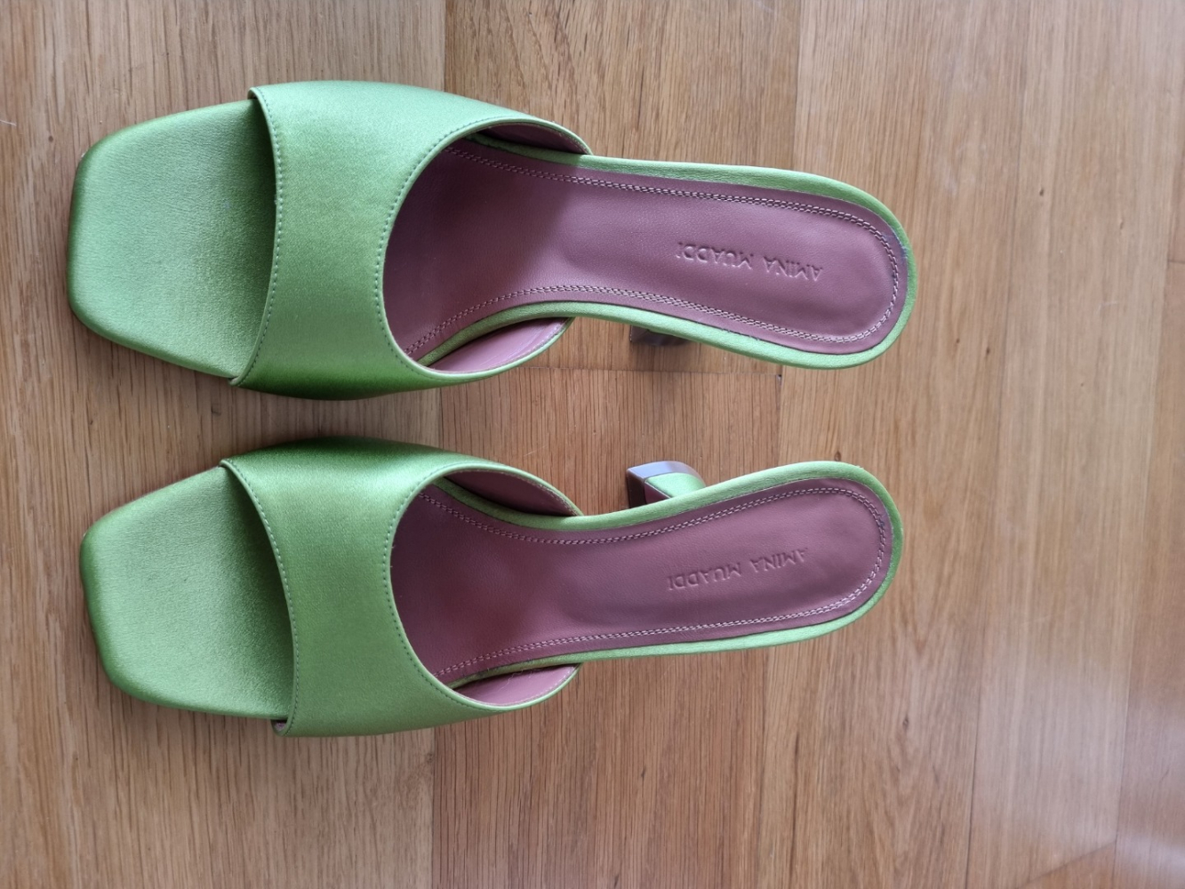 Amina Muaddi Pantozfle Lupita