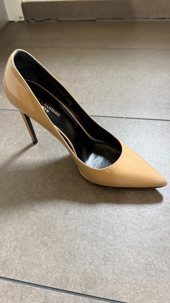 Saint Laurent Talons Anja en cuir verni beige