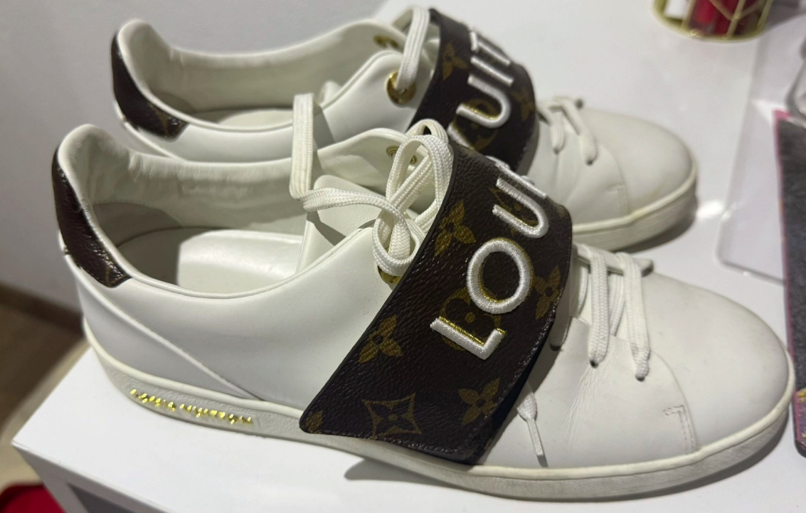 Louis Vuitton Basquets en cuir FrontRow