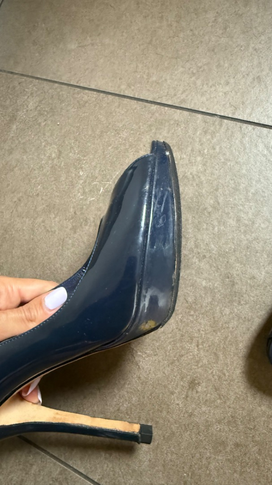 Dior Marineblaue Peep Toe Lackleder Pumps