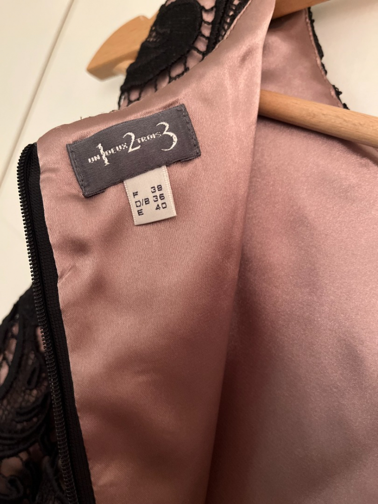 123 Un Deux Trois Vintage Abendkleid aus schwarzer Spitze